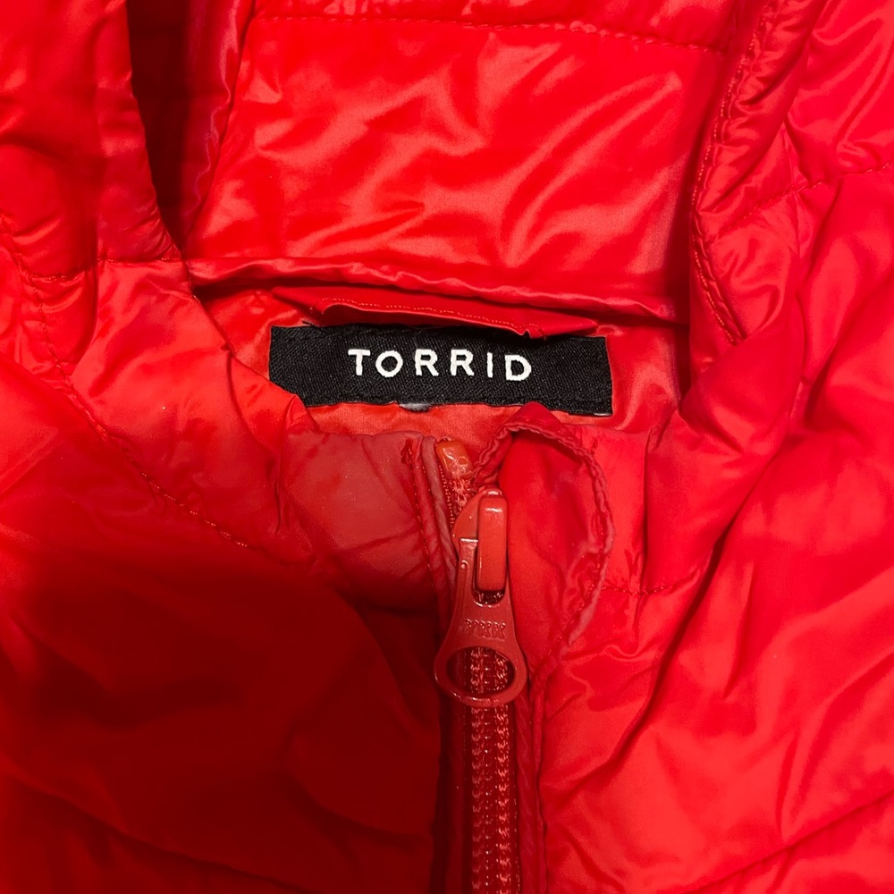 Torrid Packable Puffer Jacket - Picture 7 of 9
